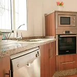 Stunning Apartment In Fuengirola, Malaga アパート