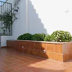 Stunning Apartment In Fuengirola, Malaga フエンヒロラ
