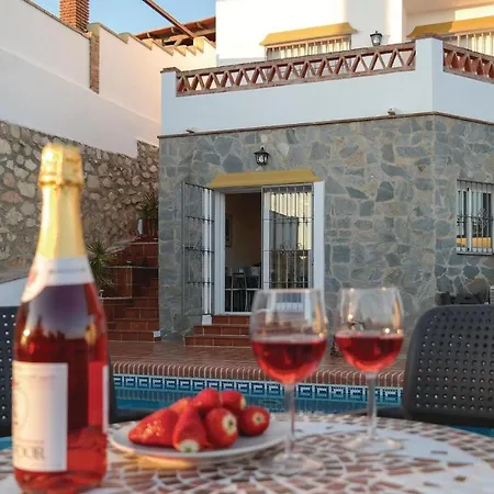 Apartment In Fuengirola, Malaga With Kitchen *