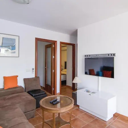 Apartment In Fuengirola, Malaga With Kitchen *